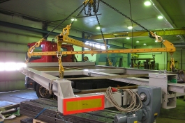 Nostopalkki-x-lift-meramatec-Patoluukun_nosto_sisalla_Xlift