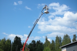 henkilonosto-xlift-trailerilla_1