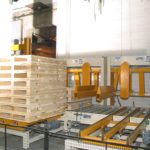 Adjustable pallet storage unit