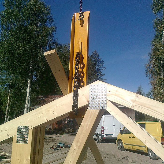 Roof truss lifter MeramaTec Oy