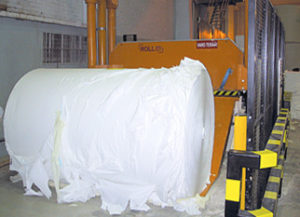 Loading the roll from floor
