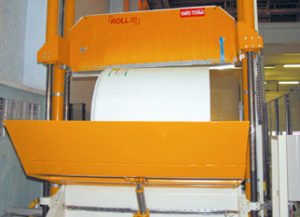 Rollcut has a significant reduced cutting force. The inclination control of the blade and knife-acting cutting makes even tissue paper roll cutting easy. The blade inclination angle is adjustable to both directions.